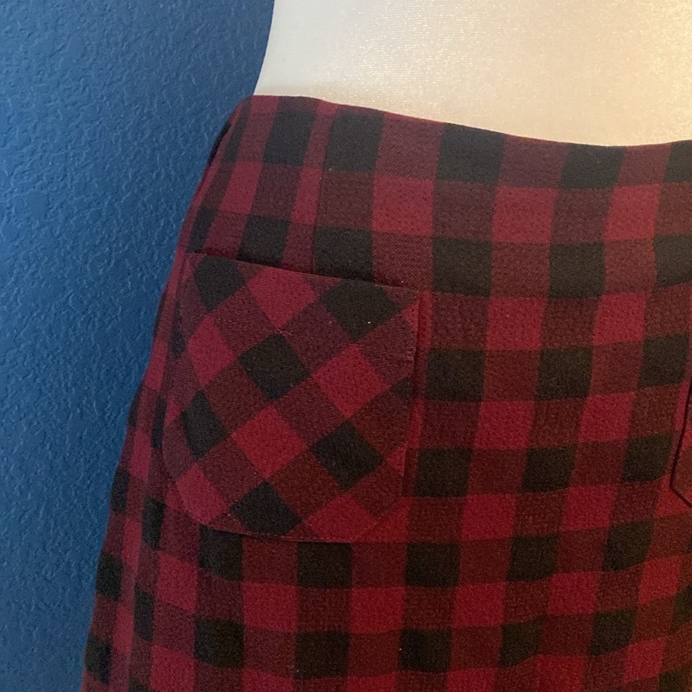 NWT J. Jill Red and Black Lined Buffalo Plaid Skirt. Pinot/black. Size MP. - Picture 4 of 16